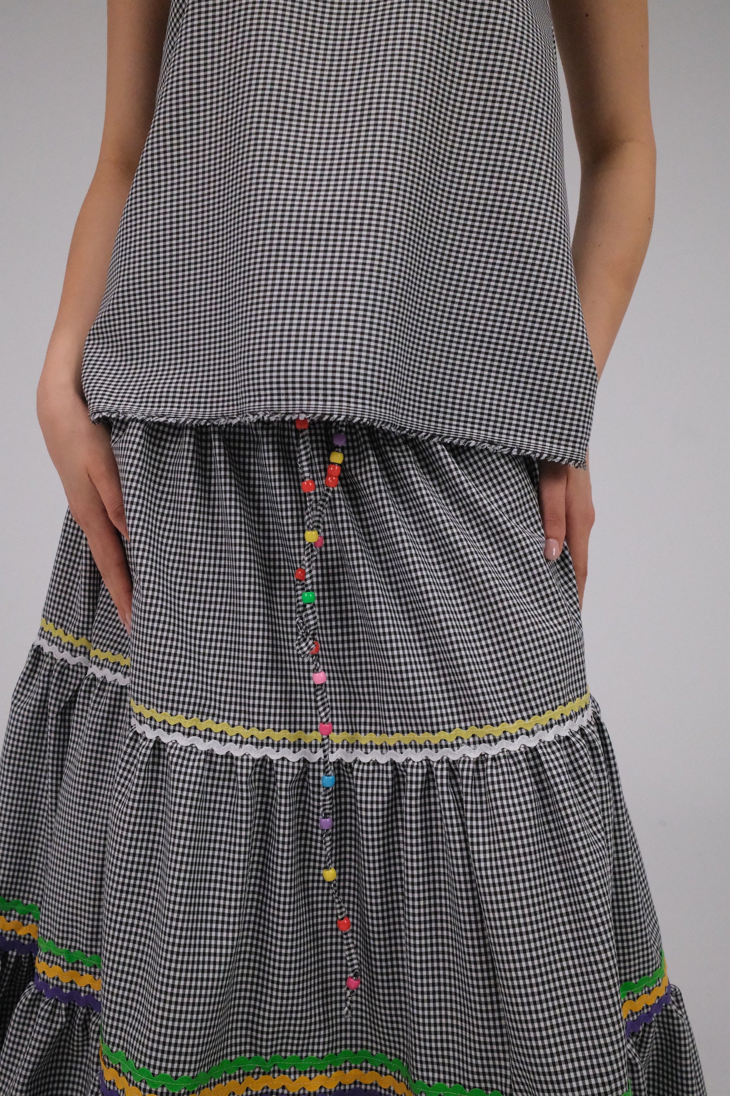 THE ZIGZAG GINGHAM TOP IN BLACK