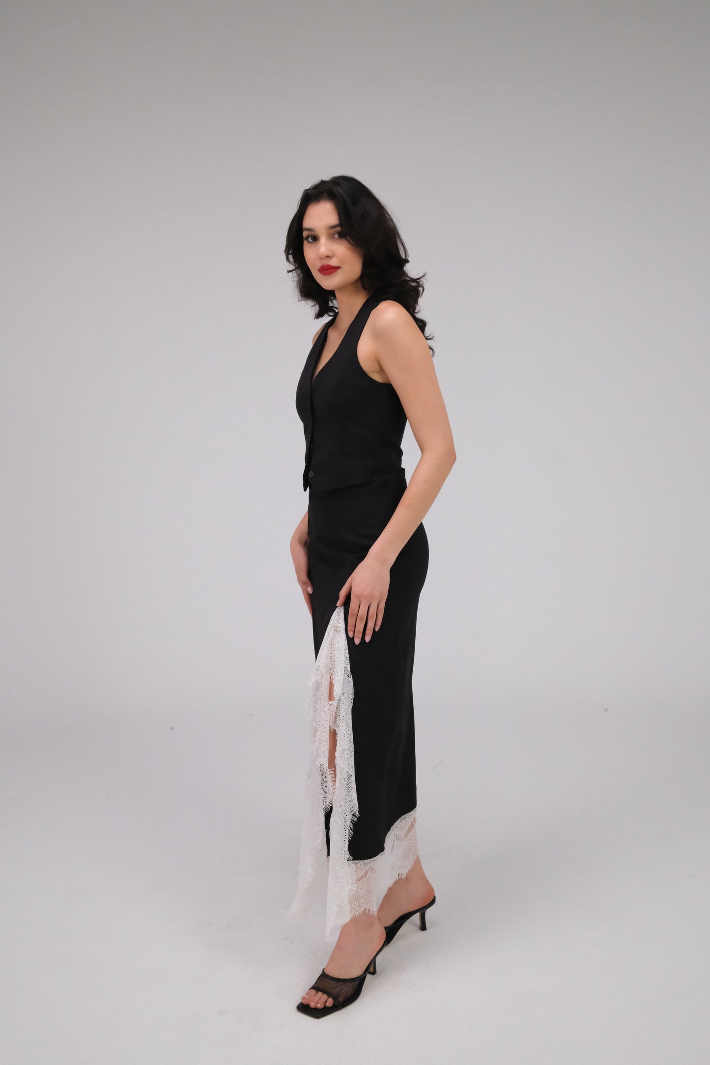 THE BLACK & WHITE PENCIL SKIRT