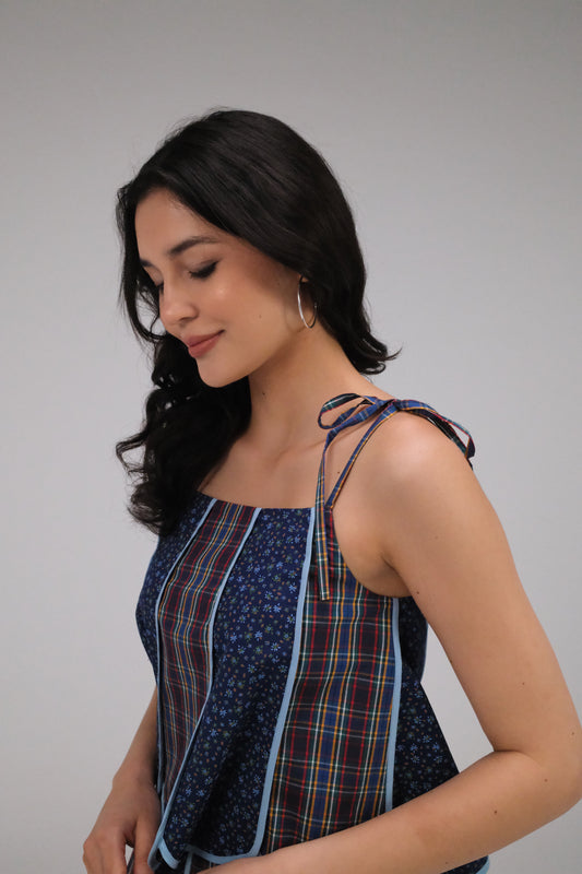 THE FLOWER TOP IN NAVY