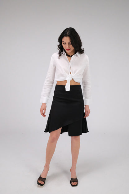 THE MIDI BLACK SKIRT