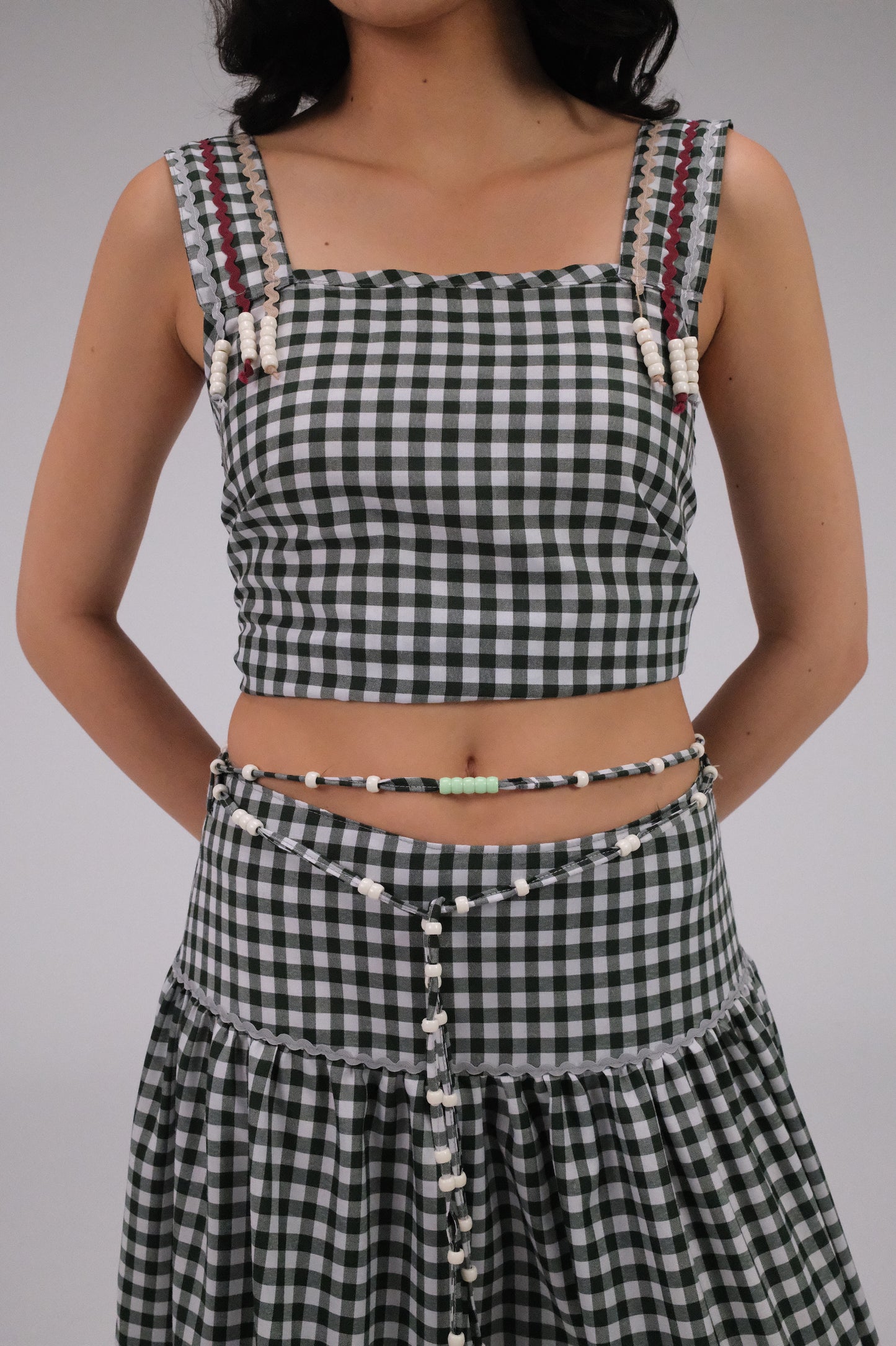 THE ZIGZAG GINGHAM TOP IN GREEN